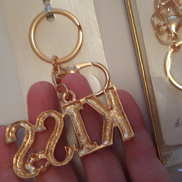 Keychain - Picture 2 of 4